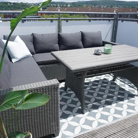Spacious Penthouse With Ac And Free Parking Steps Away From The Central Station Koblenz  Exterior photo