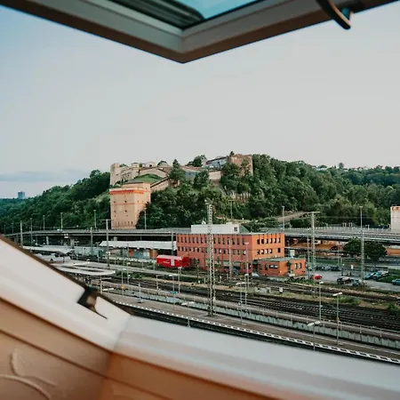 Spacious Penthouse With Ac And Free Parking Steps Away From The Central Station Koblenz  Exterior photo